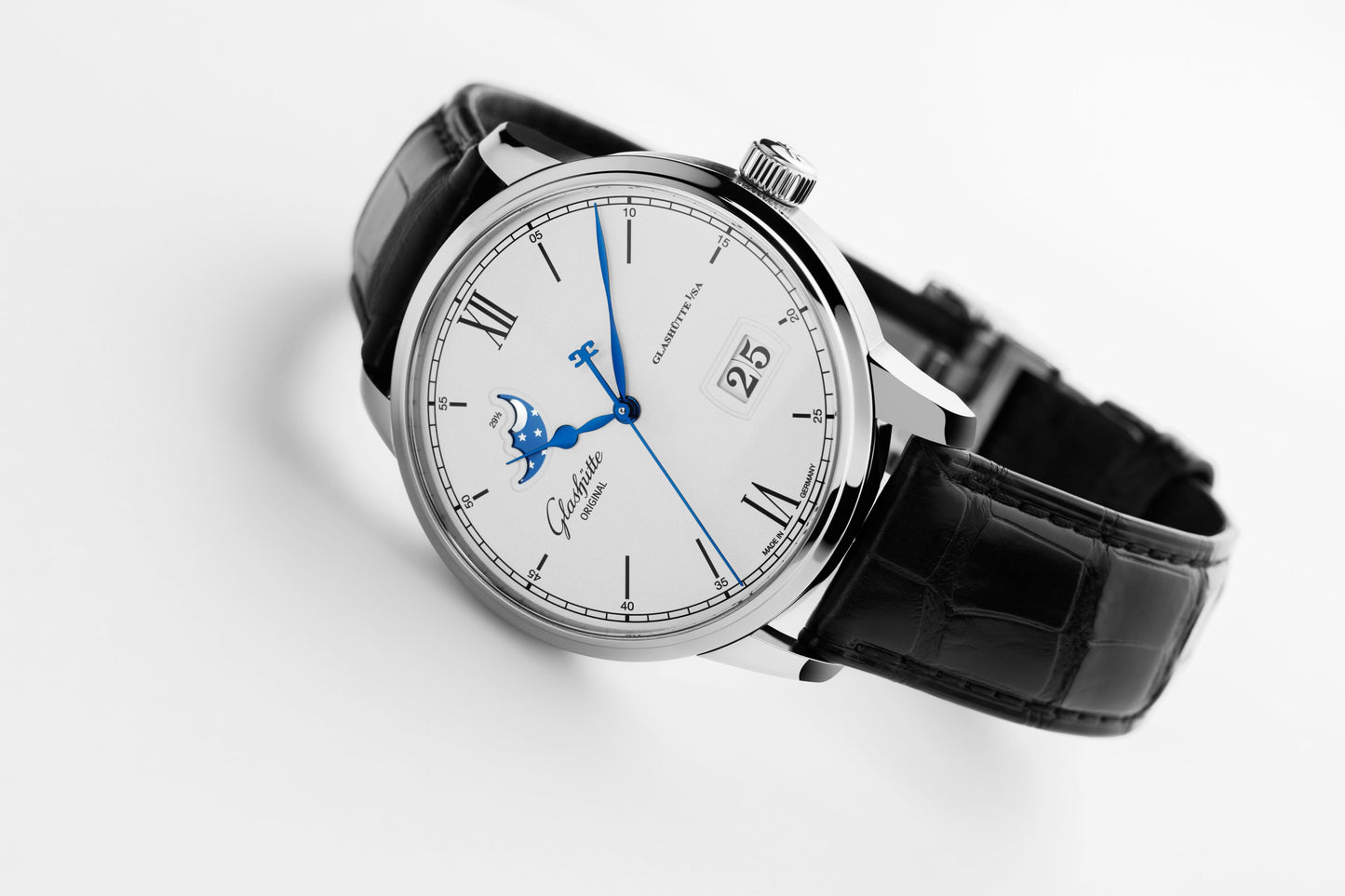 Senator Excellence Panorama Date Moon Phase