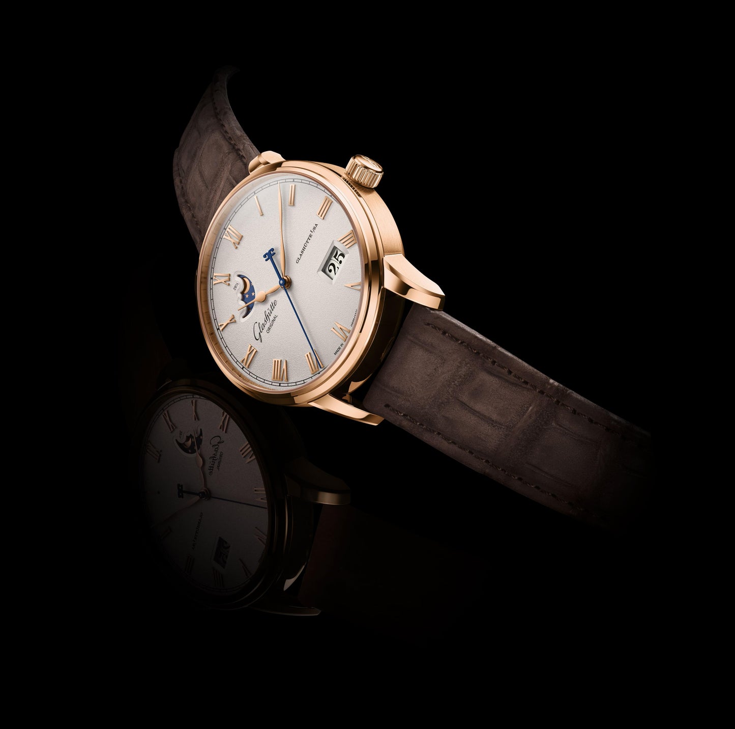 Senator Excellence Panorama Date Moon Phase