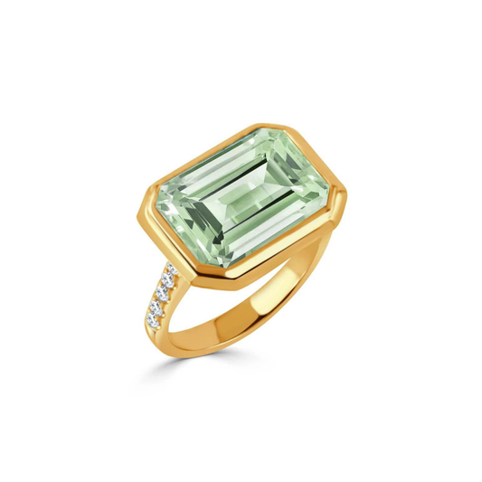 18kt Yellow Gold Ring with Green Amethyst