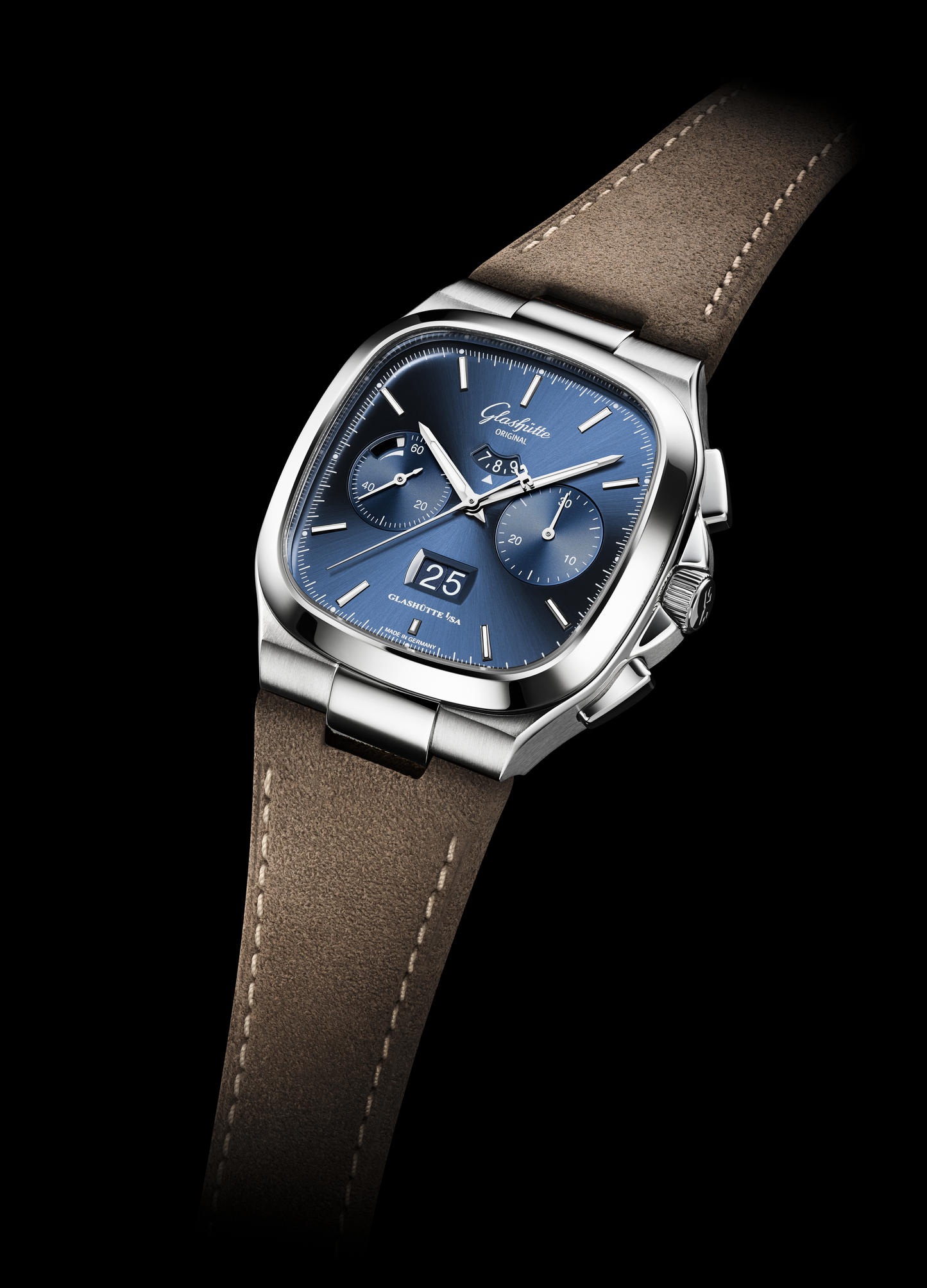 Seventies Chronograph Panorama Date