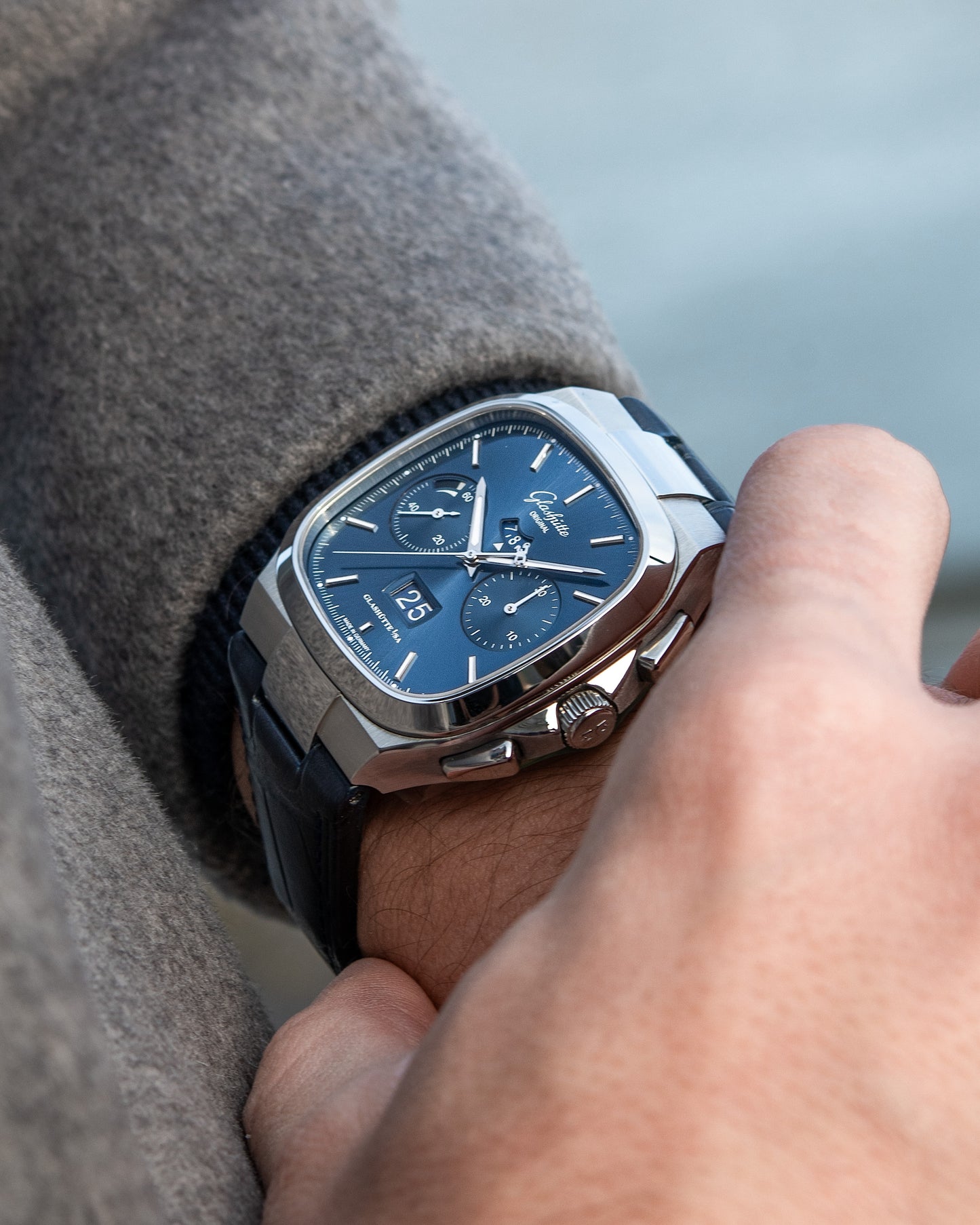 Seventies Chronograph Panorama Date