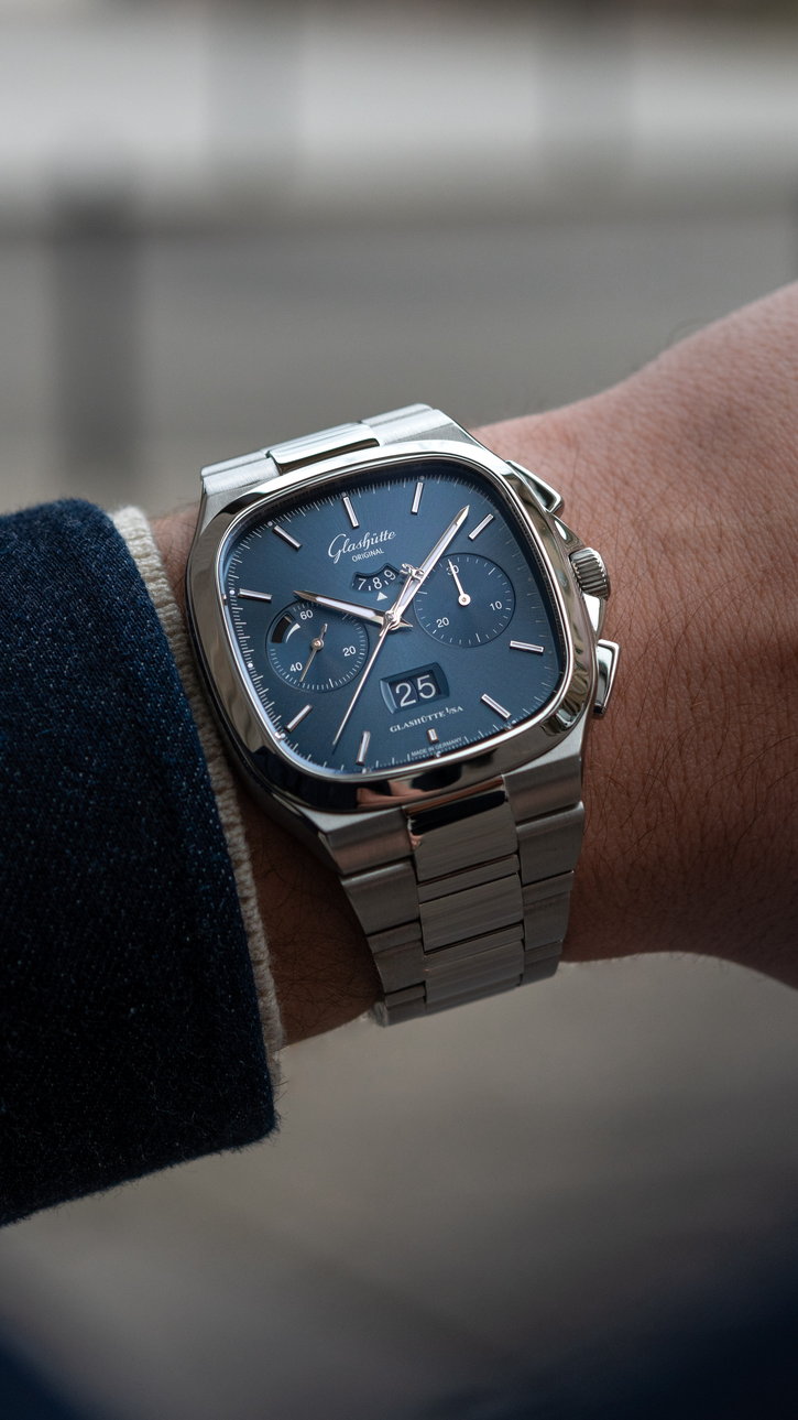 Seventies Chronograph Panorama Date