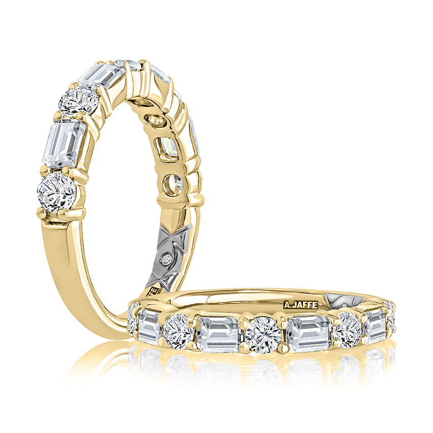Halfway Alternating Emerald and Round Diamond Band